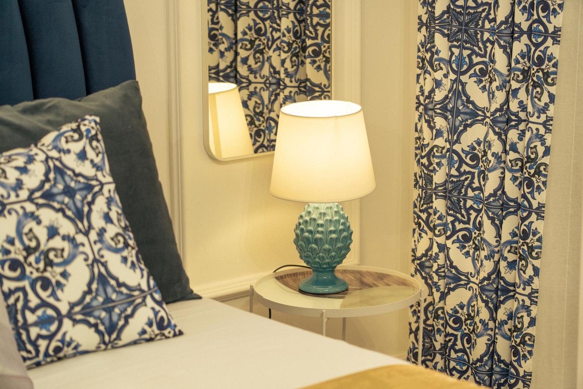 Johnny'S Suites Taormina Beach Bay Eksteriør billede